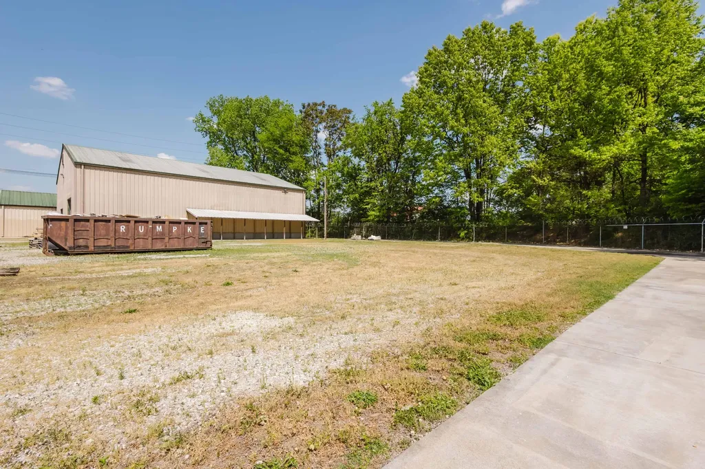 3205 7th Street Road Louisville KY 40216