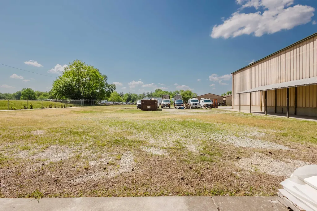 3205 7th Street Road Louisville KY 40216