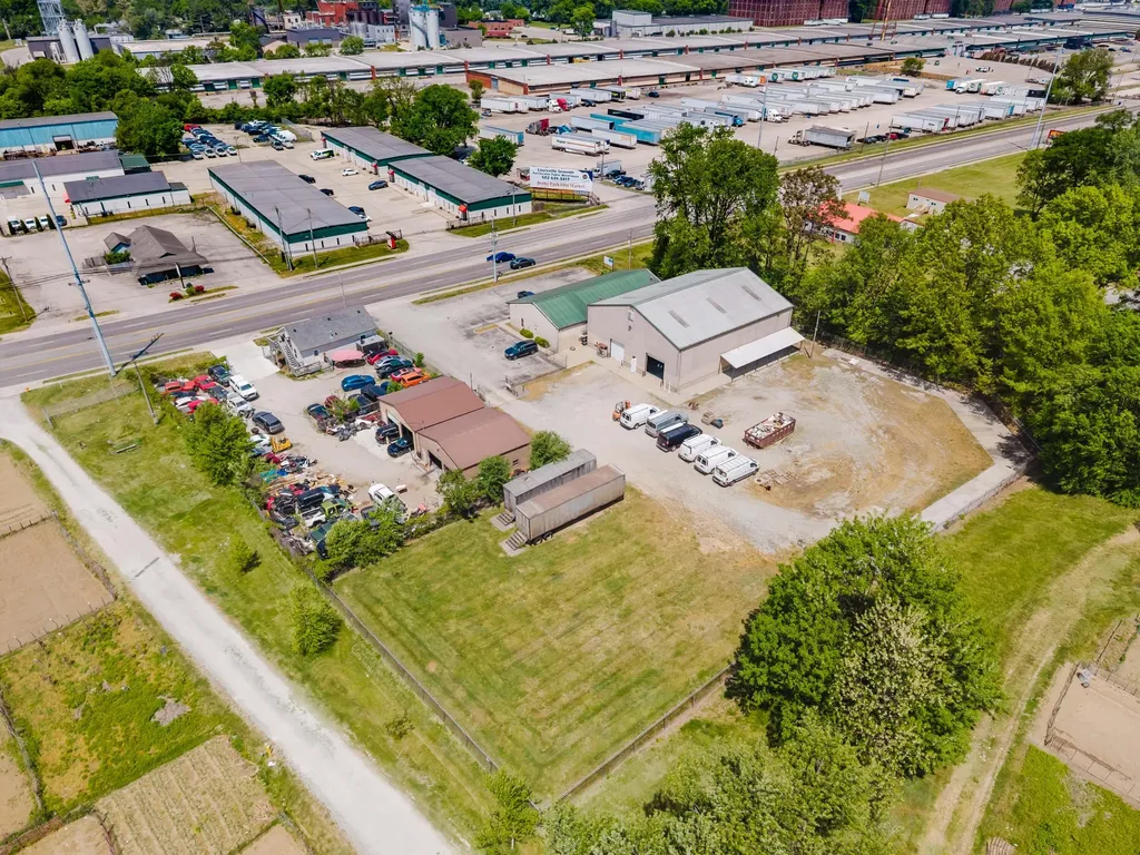 3205 7th Street Road Louisville KY 40216