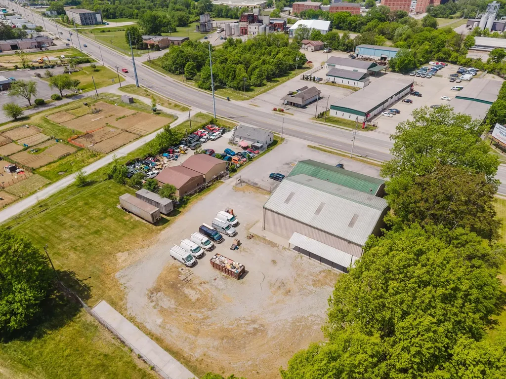 3205 7th Street Road Louisville KY 40216