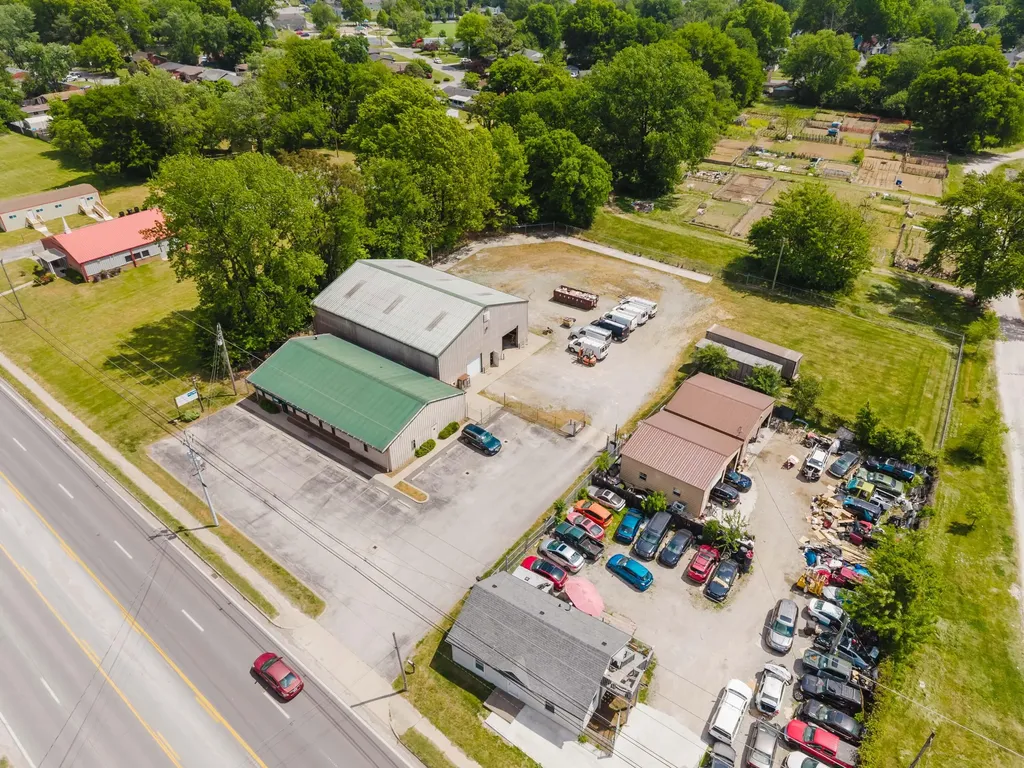3205 7th Street Road Louisville KY 40216
