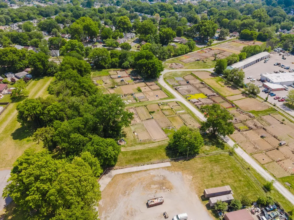 3205 7th Street Road Louisville KY 40216
