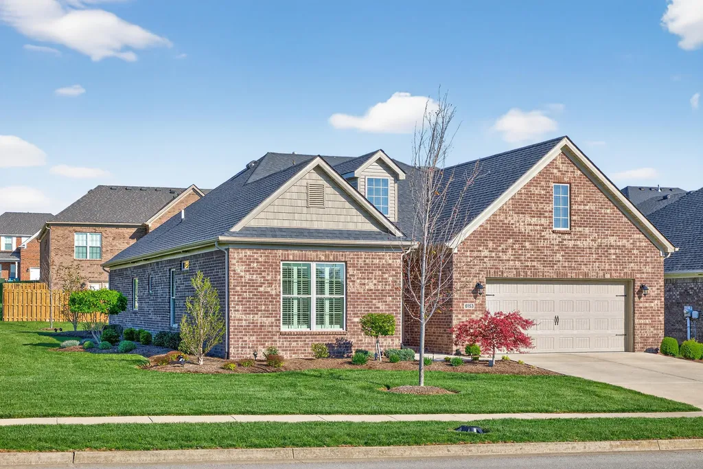6153 Grey Oak Lane Nicholasville KY 40356