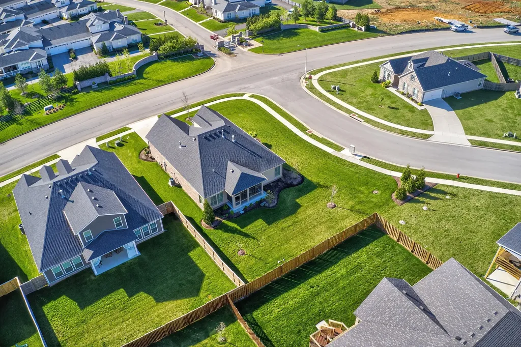 6153 Grey Oak Lane Nicholasville KY 40356