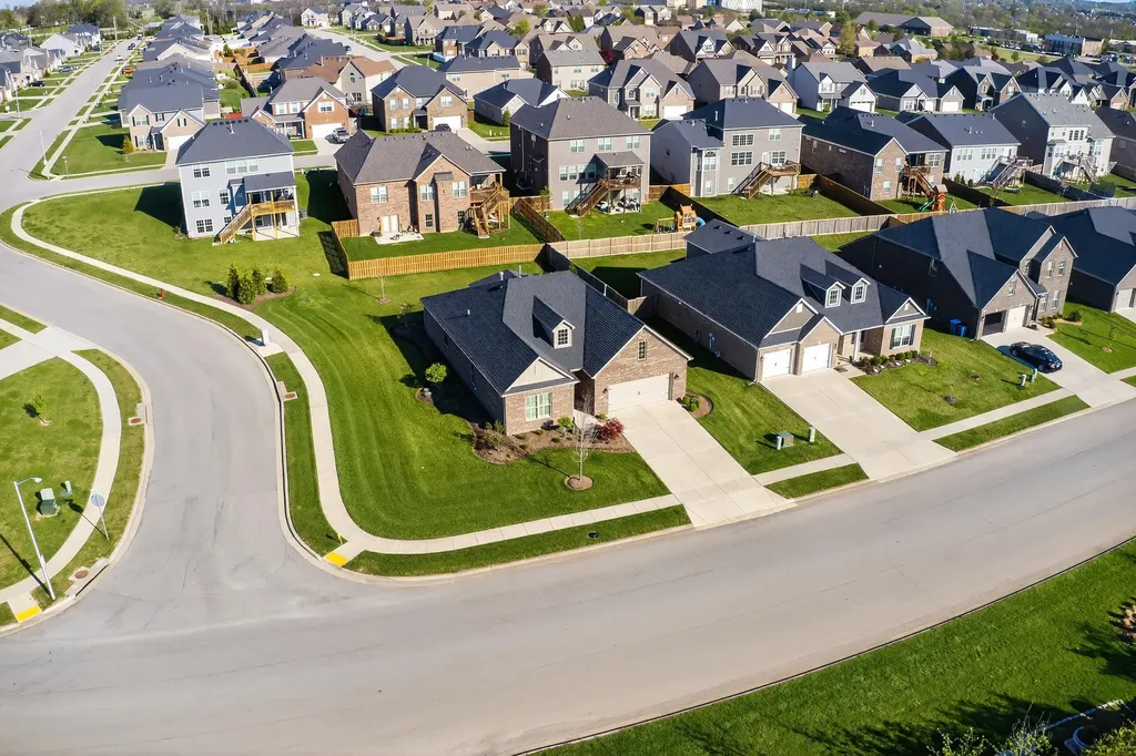 6153 Grey Oak Lane Nicholasville KY 40356