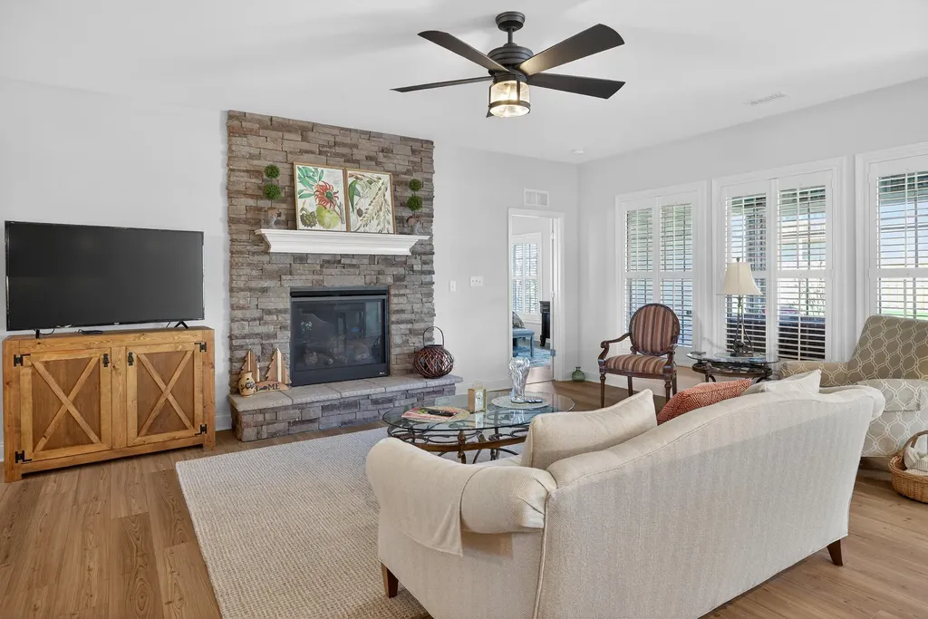 6153 Grey Oak Lane Nicholasville KY 40356