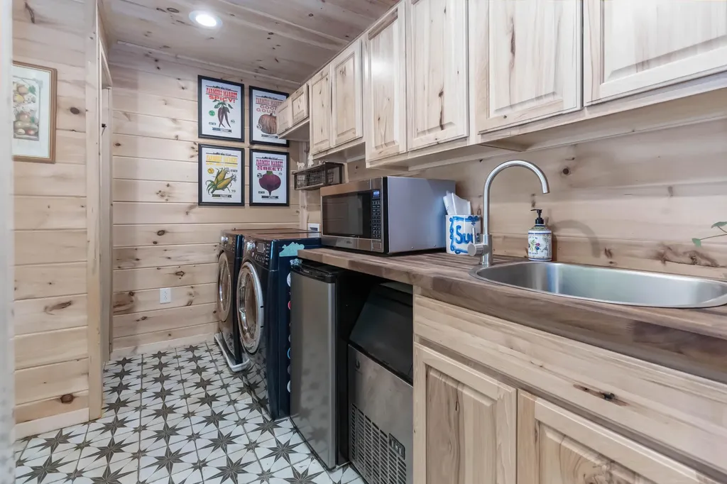 280 Timber Ridge Road Nancy KY 42544