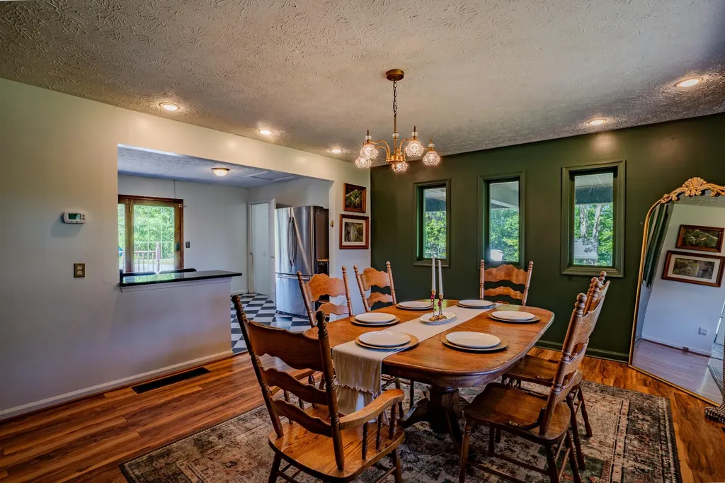 452 W Key 8 Vanceburg KY 41179