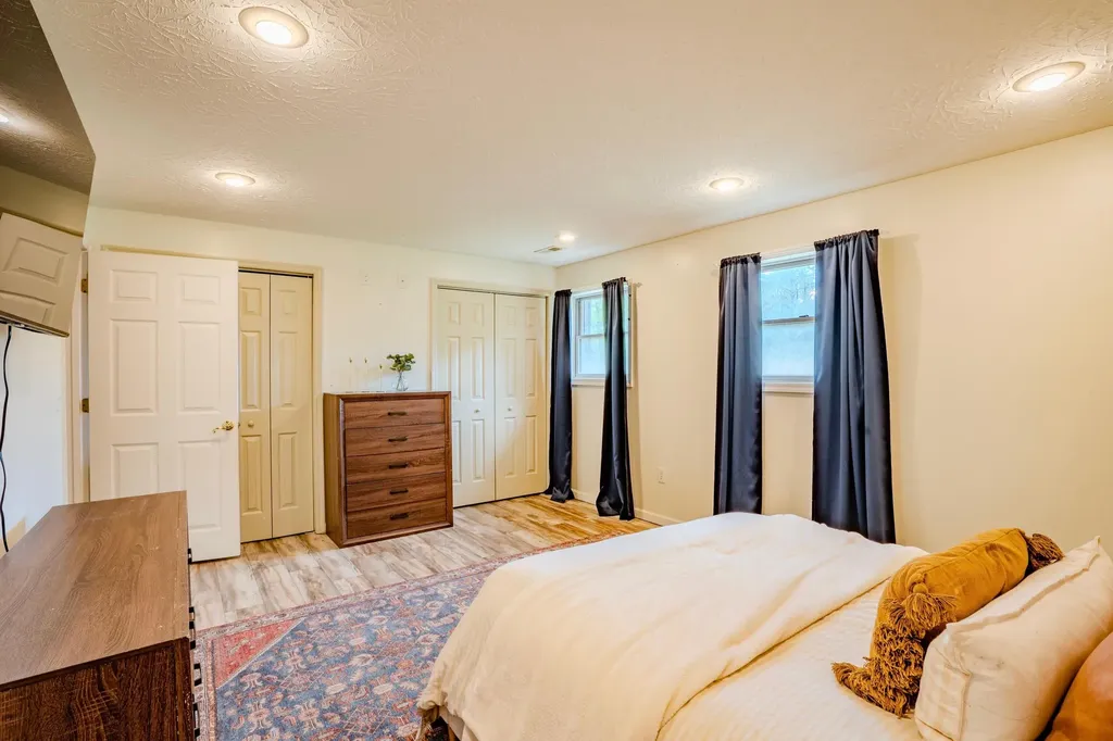 452 W Key 8 Vanceburg KY 41179