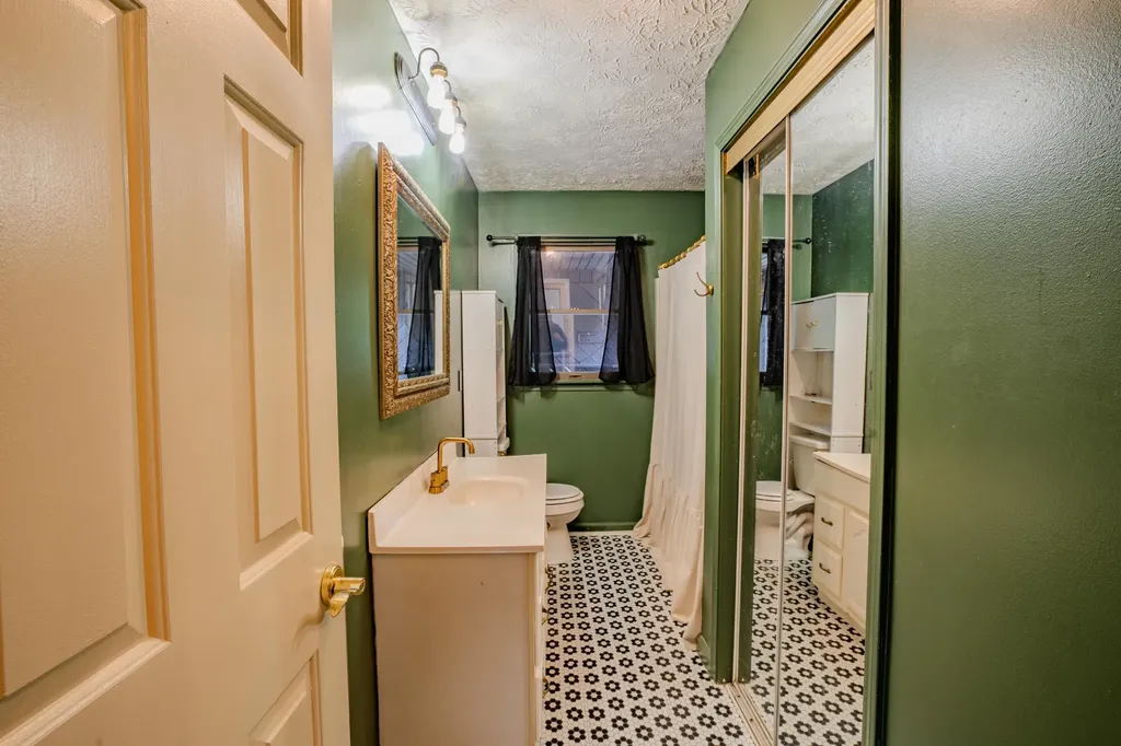 452 W Key 8 Vanceburg KY 41179