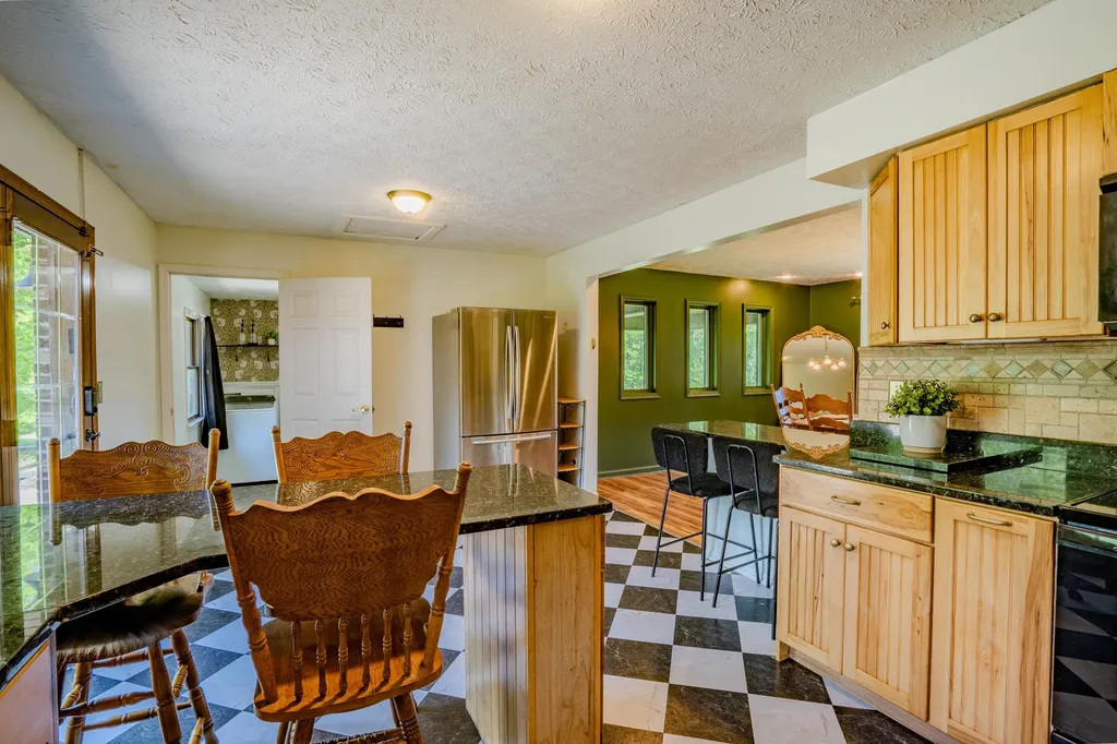 452 W Key 8 Vanceburg KY 41179