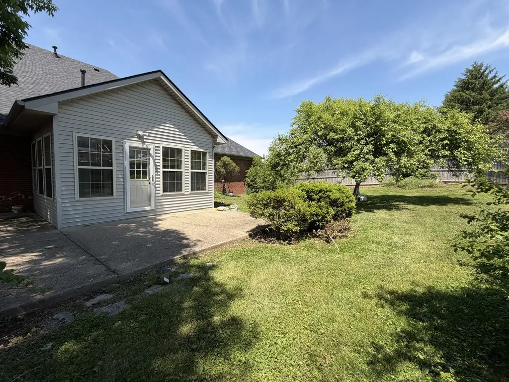 1251 Equestrian Way Frankfort KY 40601