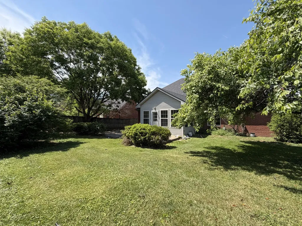 1251 Equestrian Way Frankfort KY 40601