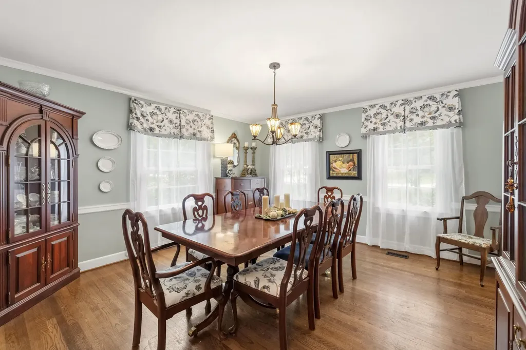 307 Old Coach Road Nicholasville KY 40356