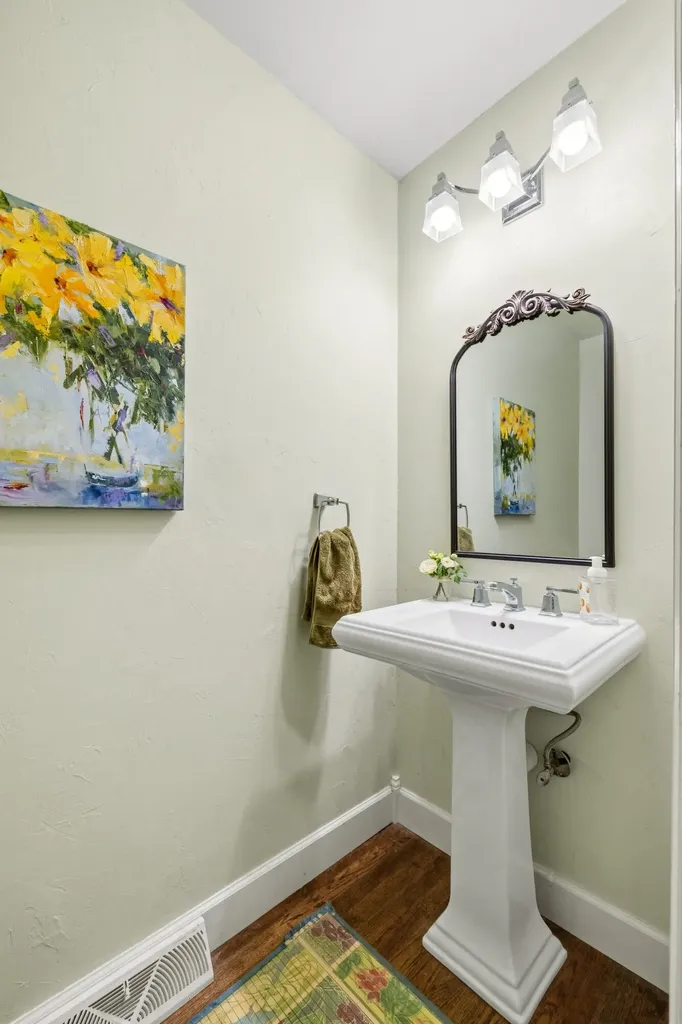 307 Old Coach Road Nicholasville KY 40356