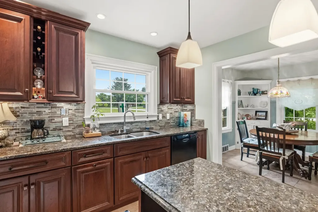 307 Old Coach Road Nicholasville KY 40356