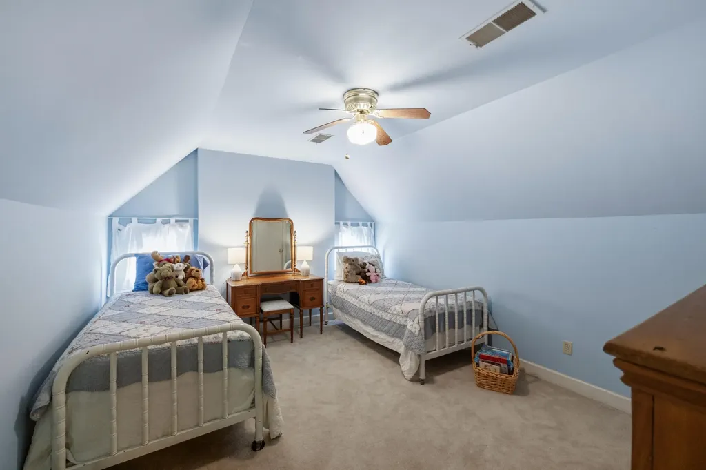 307 Old Coach Road Nicholasville KY 40356