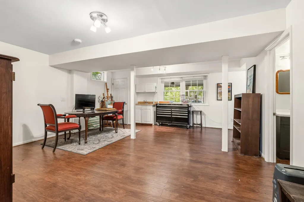 307 Old Coach Road Nicholasville KY 40356