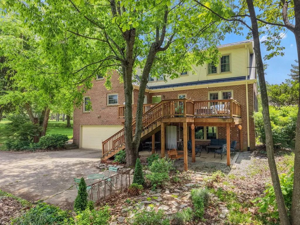 307 Old Coach Road Nicholasville KY 40356