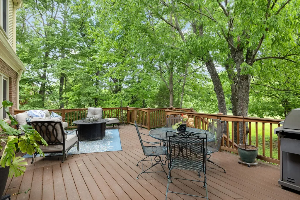 307 Old Coach Road Nicholasville KY 40356