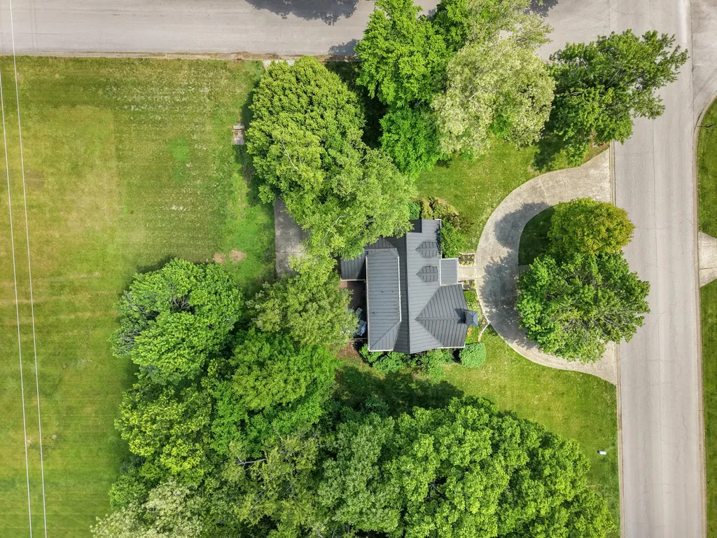 307 Old Coach Road Nicholasville KY 40356