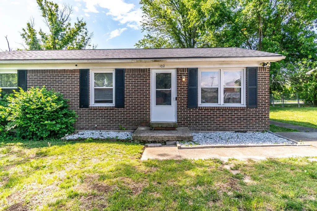 102 Brooks Road Richmond KY 40475