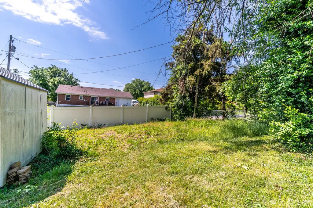 102 Brooks Road Richmond KY 40475