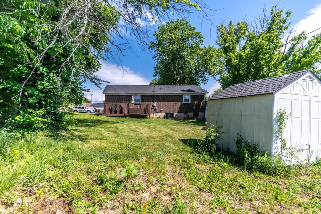 102 Brooks Road Richmond KY 40475