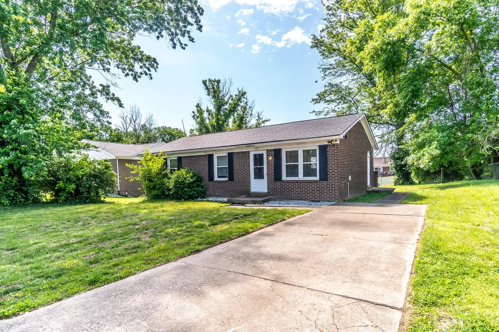 102 Brooks Road Richmond KY 40475