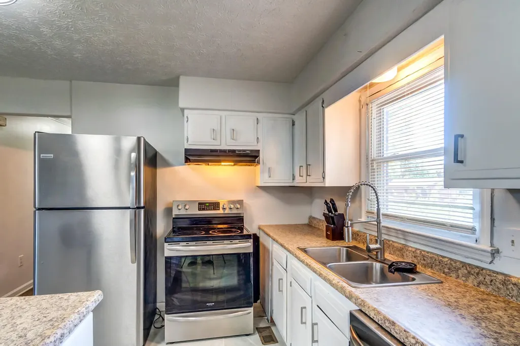 102 Brooks Road Richmond KY 40475