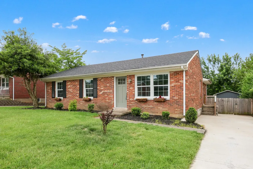793 Marcella Street Versailles KY 40383