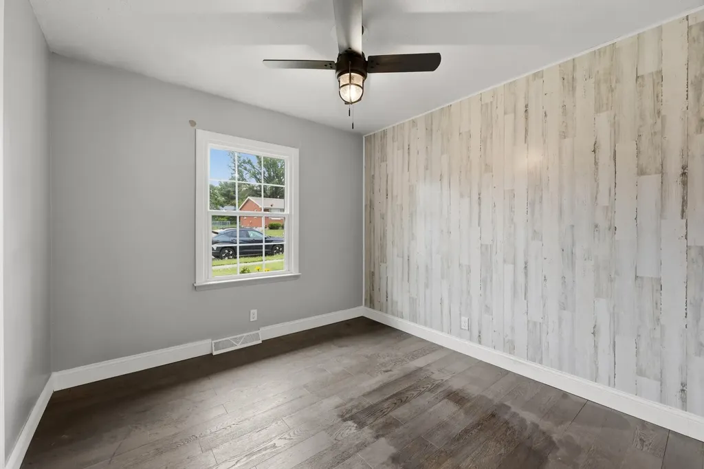 793 Marcella Street Versailles KY 40383