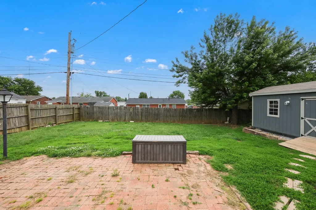 793 Marcella Street Versailles KY 40383