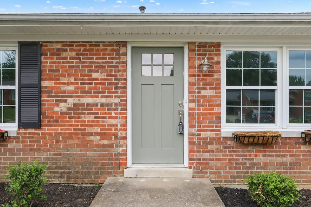 793 Marcella Street Versailles KY 40383