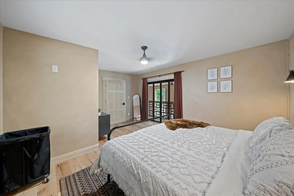 33 Jubilee Way Zoe KY 41397