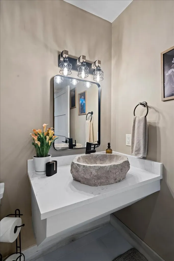 33 Jubilee Way Zoe KY 41397