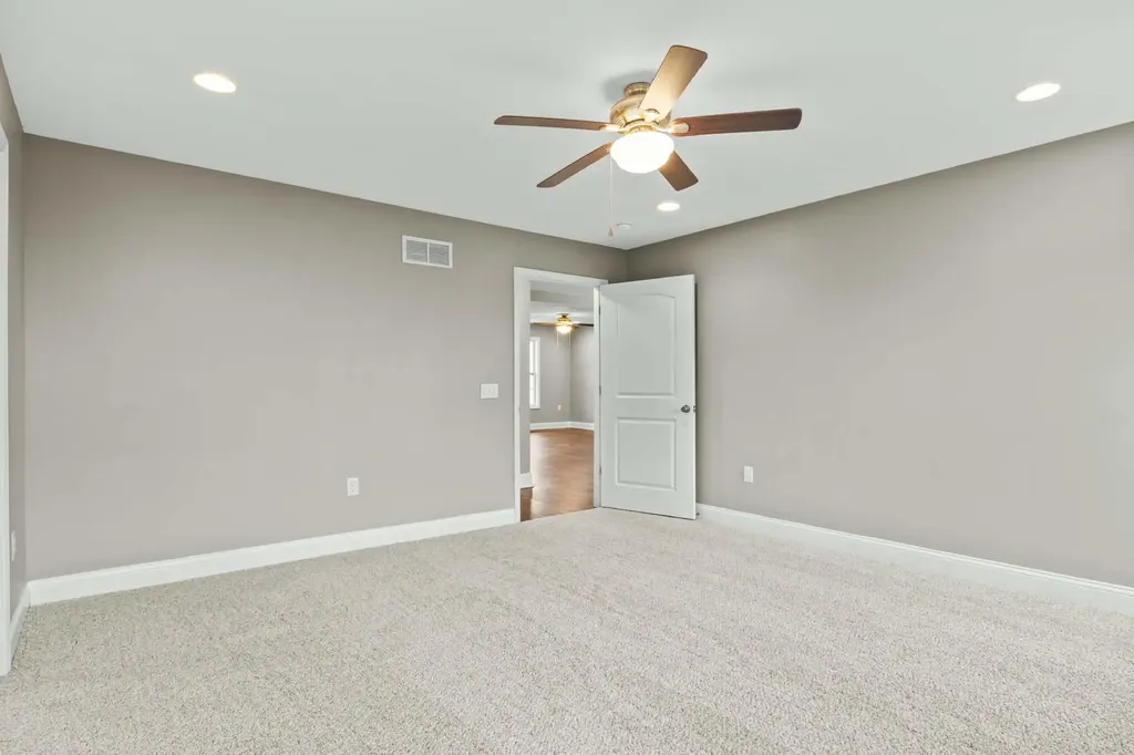 3002 Thorntree Lane Lawrenceburg KY 40342