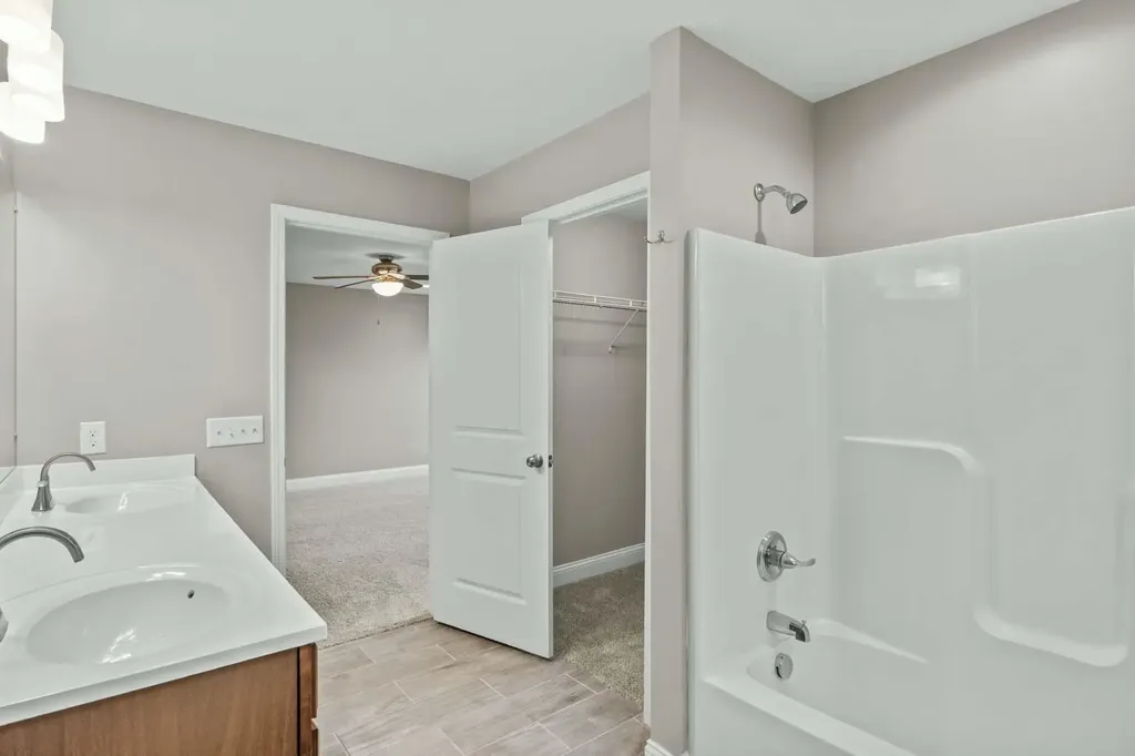 3002 Thorntree Lane Lawrenceburg KY 40342