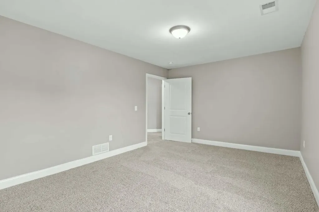3002 Thorntree Lane Lawrenceburg KY 40342