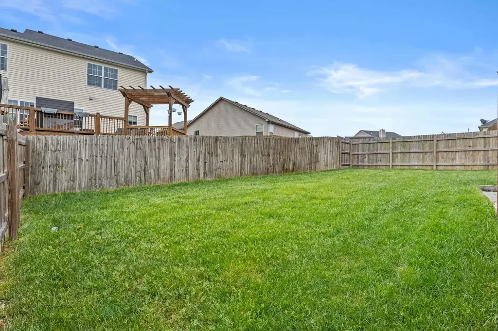 3002 Thorntree Lane Lawrenceburg KY 40342