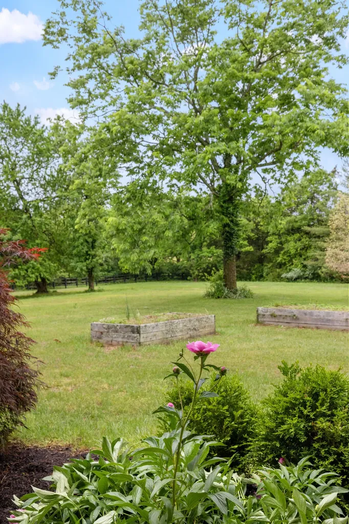 5108 Fords Mill Road Versailles KY 40383