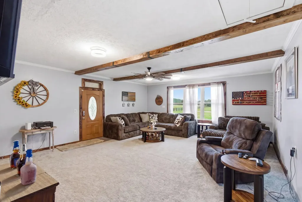 779 College Hill Road Waco KY 40385