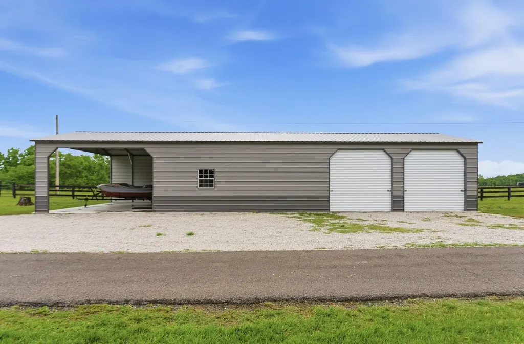 779 College Hill Road Waco KY 40385