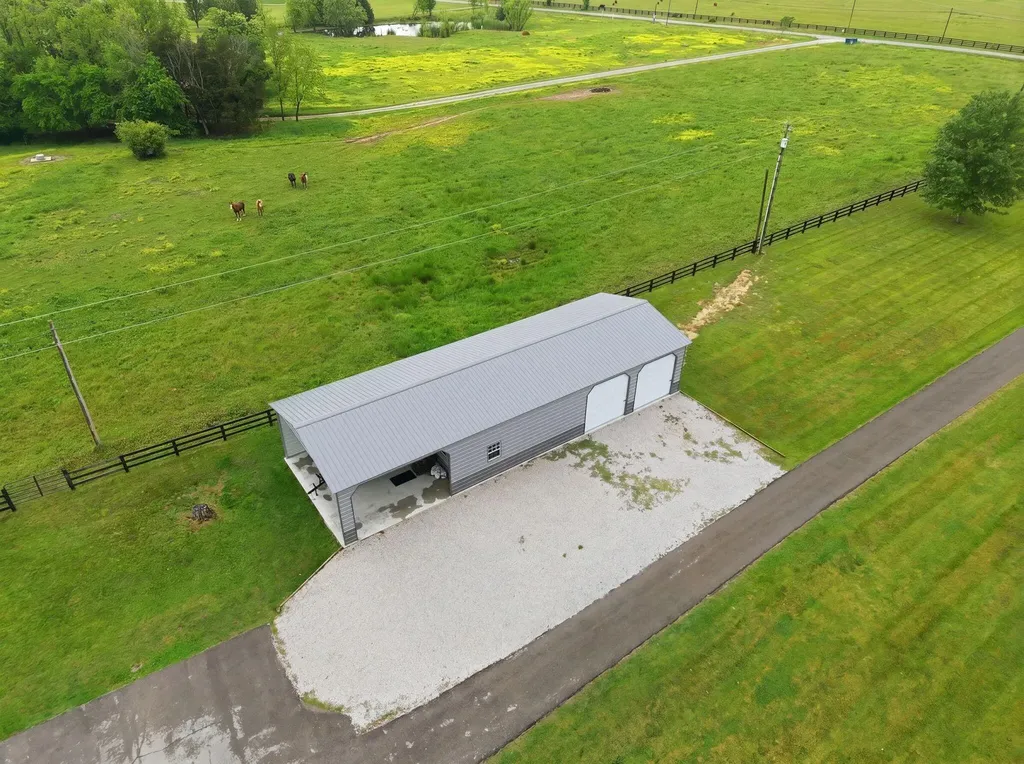 779 College Hill Road Waco KY 40385