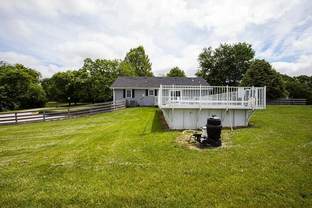 337 Collins Road Paris KY 40361
