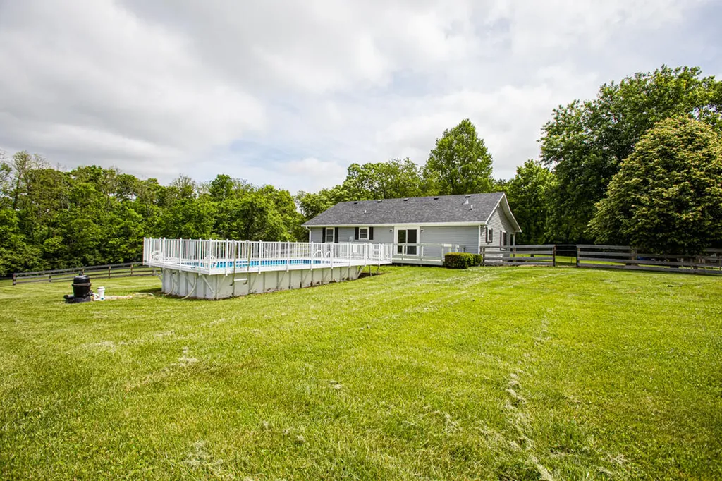 337 Collins Road Paris KY 40361