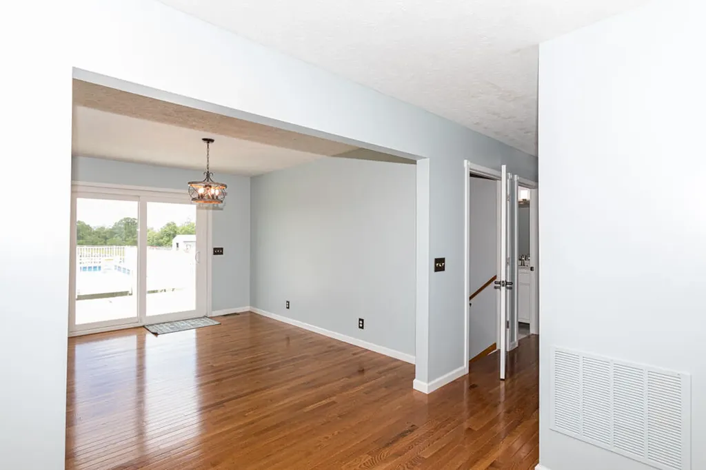 337 Collins Road Paris KY 40361