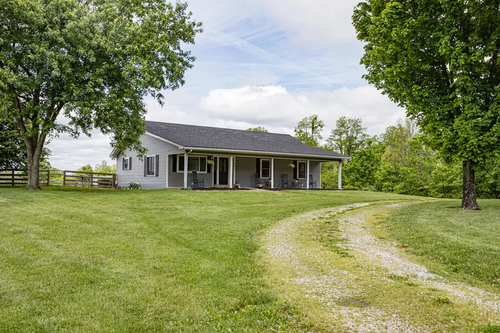 337 Collins Road Paris KY 40361