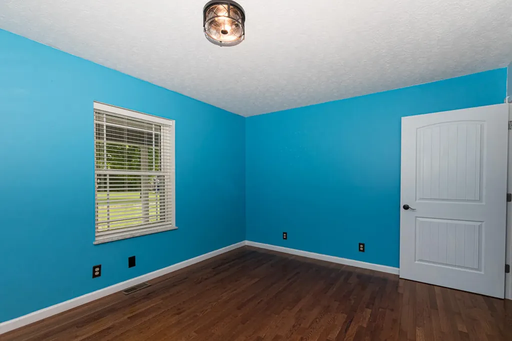 337 Collins Road Paris KY 40361