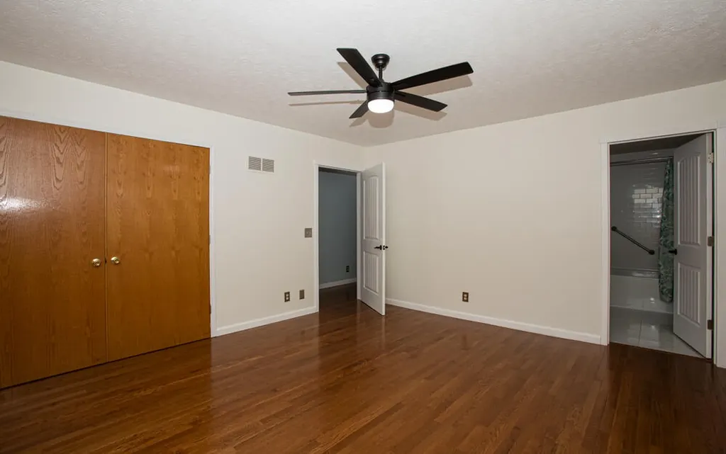 337 Collins Road Paris KY 40361